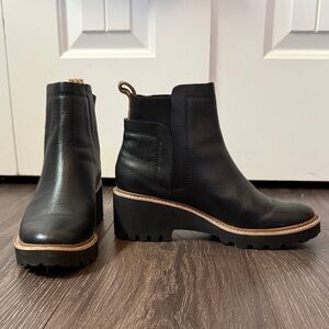Dolce Vita Huey H2O Waterproof Black Leather Lug Sole Boots - Size 8